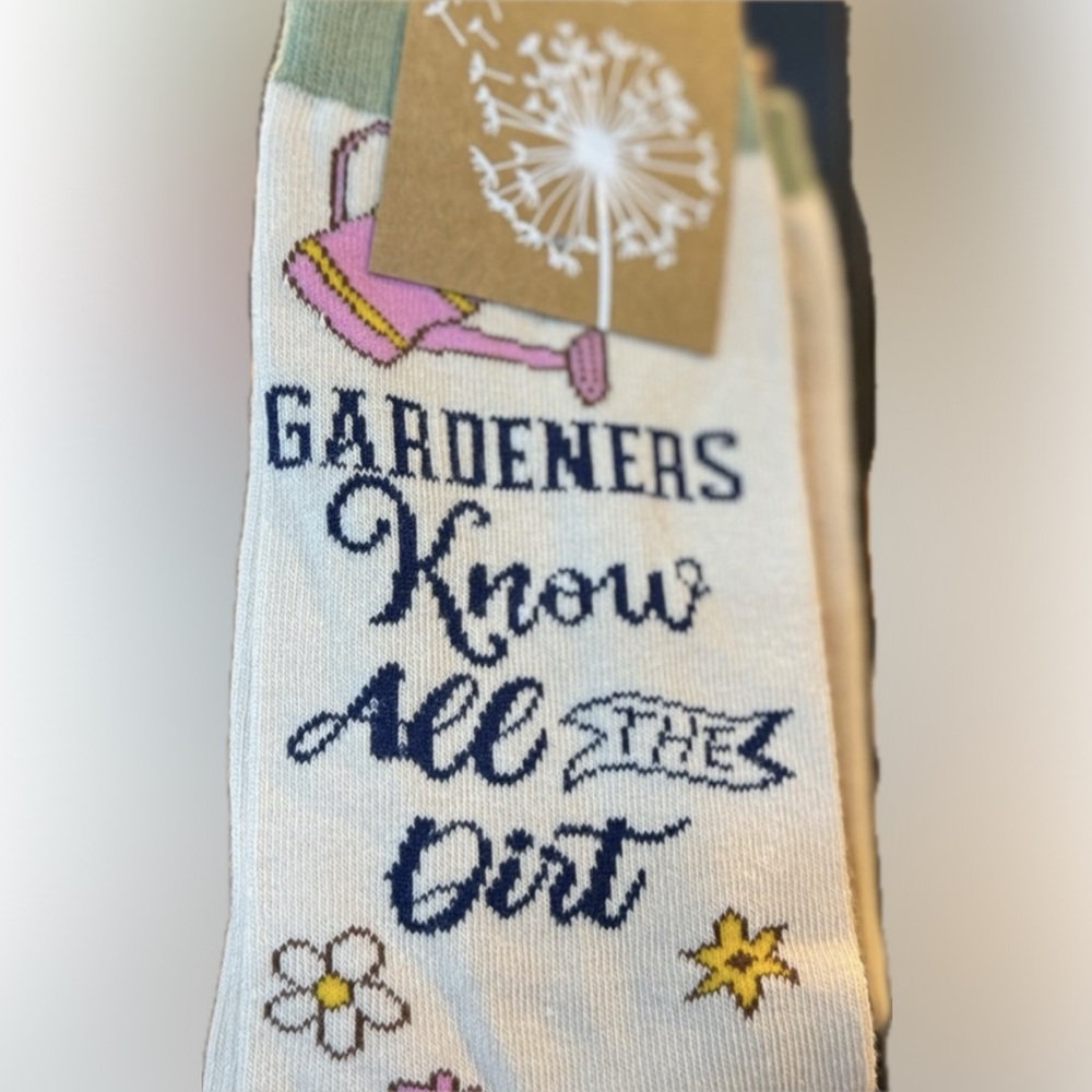 Gardeners Know All the Dirt Socks - Picture 3 of 3